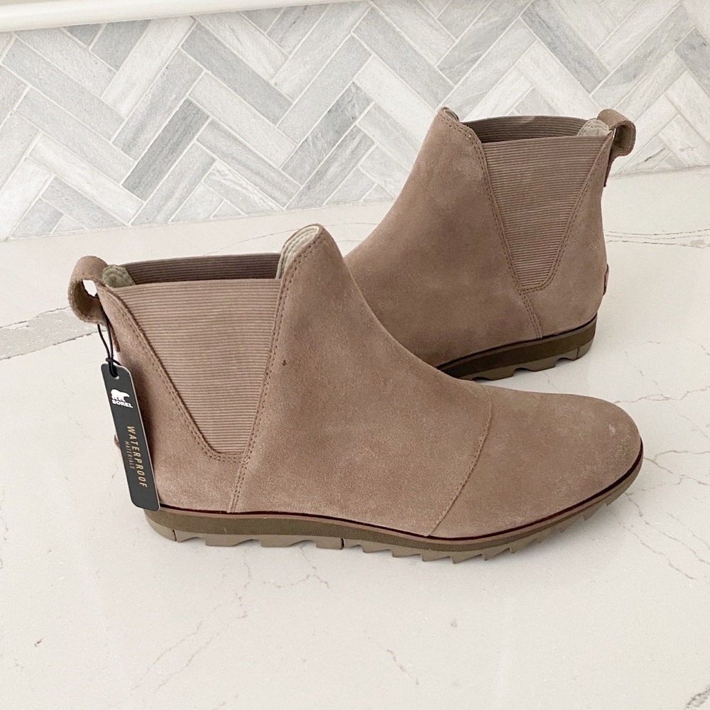 Sorel Harlow Chelsea Boot